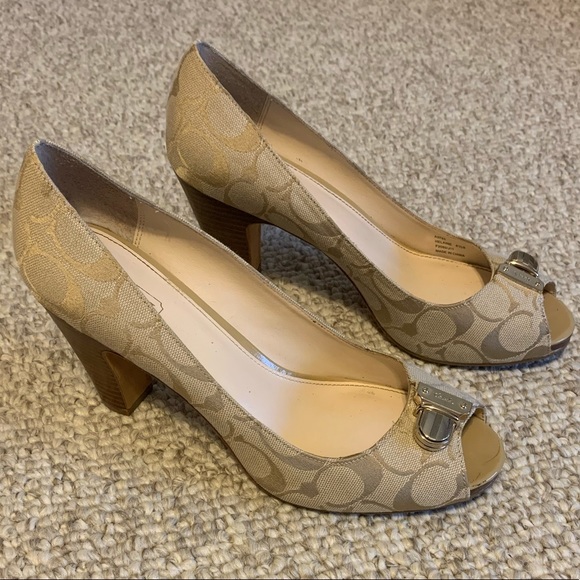 Coach Shoes - Coach Helaine Signature Canvas Heel Sz 8.5